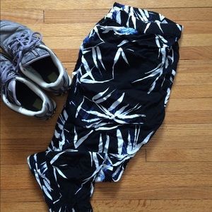 Fabletics Emily Jogger // La Palma print